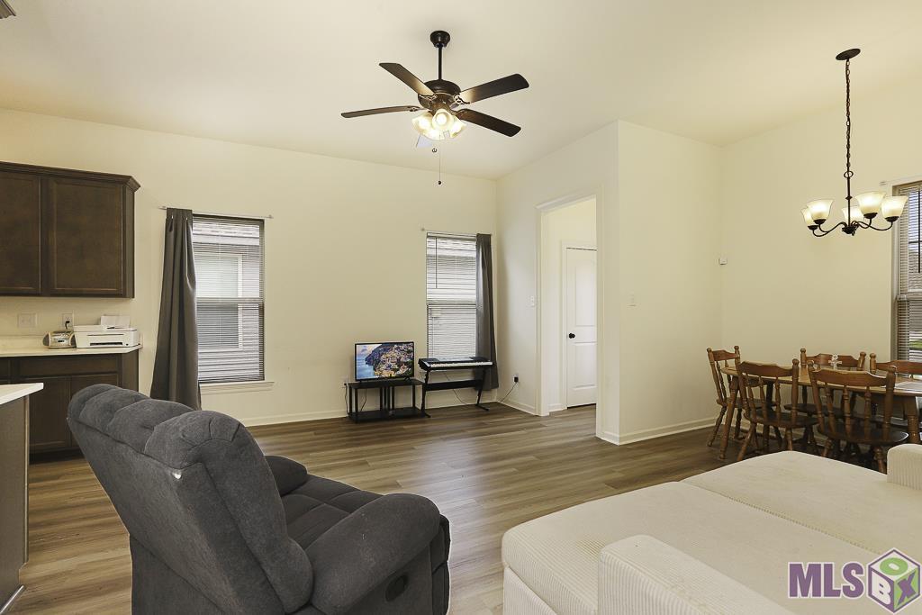 28427 Middlebrook Way Denham Springs, LA 70726 - Photo 6 of 20