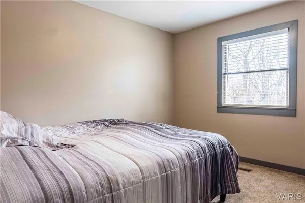 $329,000 | 120 Willow Lane, Eolia, MO 63344