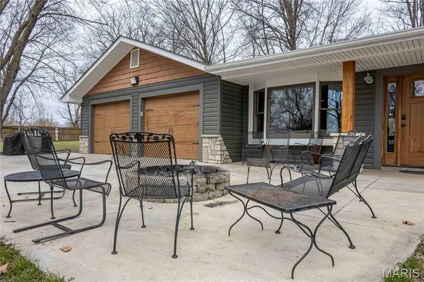 $329,000 | 120 Willow Lane, Eolia, MO 63344