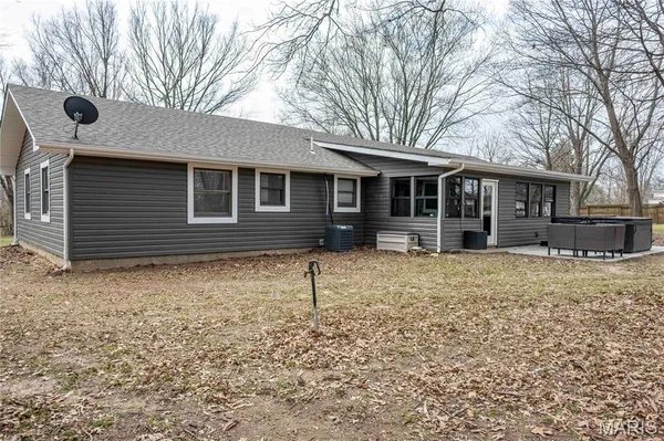 $319,000 | 120 Willow Lane, Eolia, MO 63344