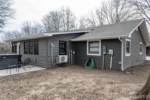 $319,000 | 120 Willow Lane, Eolia, MO 63344