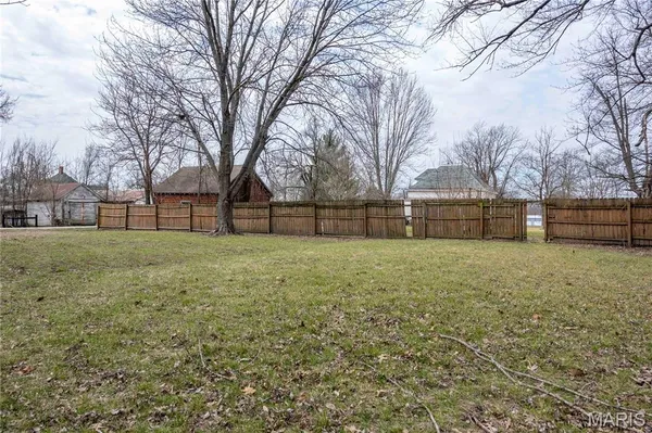 $319,000 | 120 Willow Lane, Eolia, MO 63344
