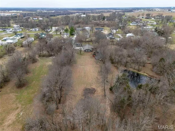 $329,000 | 120 Willow Lane, Eolia, MO 63344