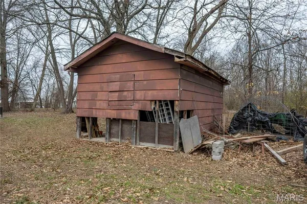 $329,000 | 120 Willow Lane, Eolia, MO 63344