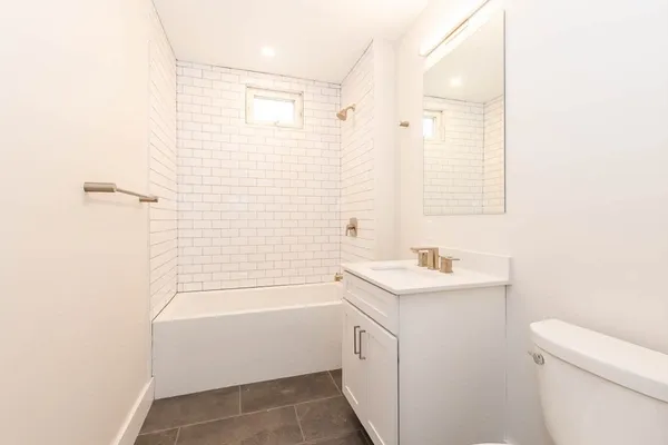 $4,995 | 24 Clary Street, Unit 2R, Cambridge, MA 02139