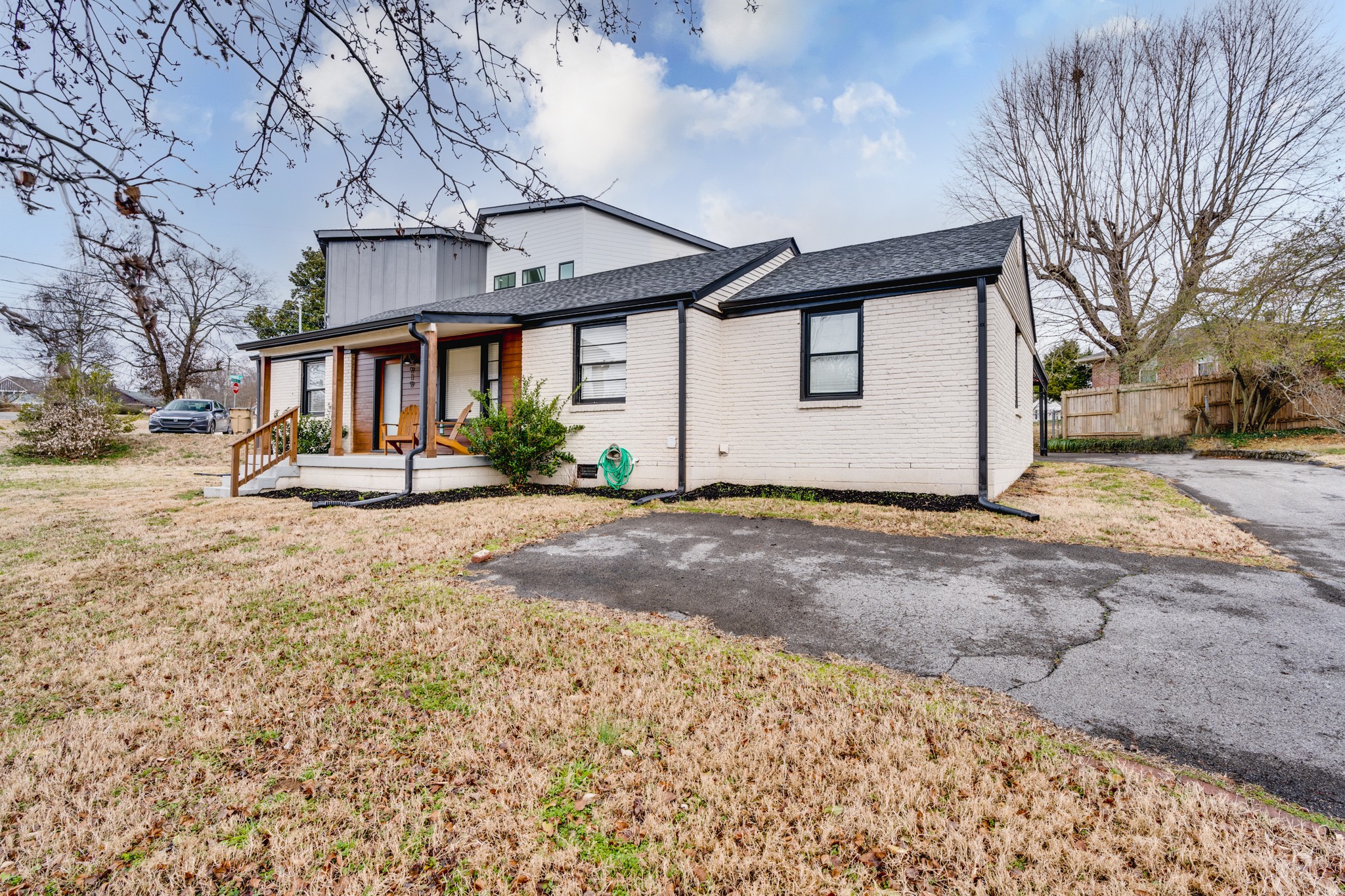 919 Crescent Hill Road Nashville, TN 37206 - Photo 3 of 17