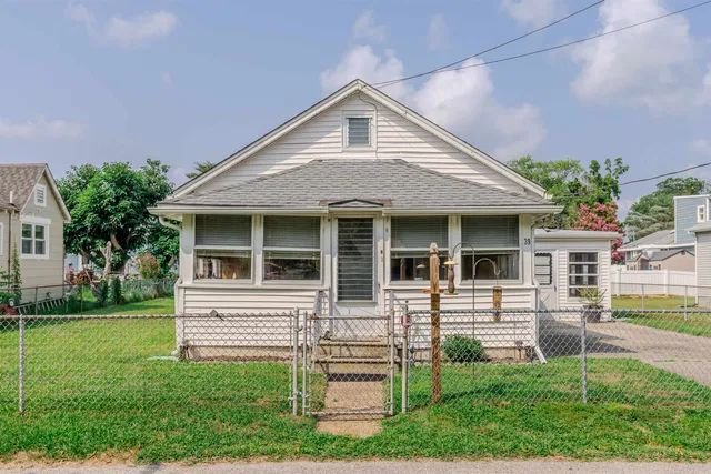 $329,000 | 39 West New Jersey, Villas, NJ 08251