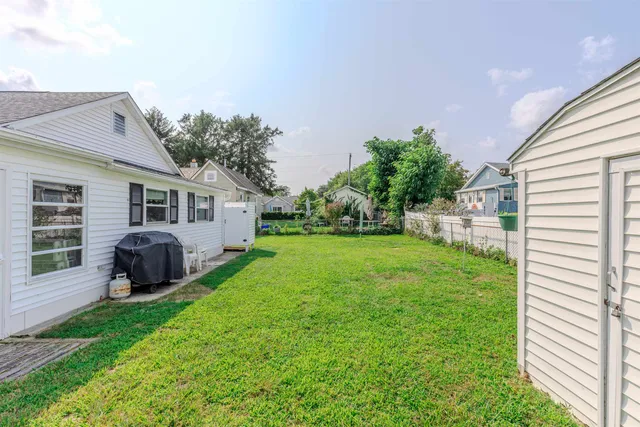 $329,000 | 39 West New Jersey, Villas, NJ 08251