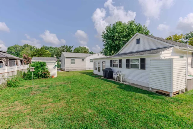 $329,000 | 39 West New Jersey, Villas, NJ 08251