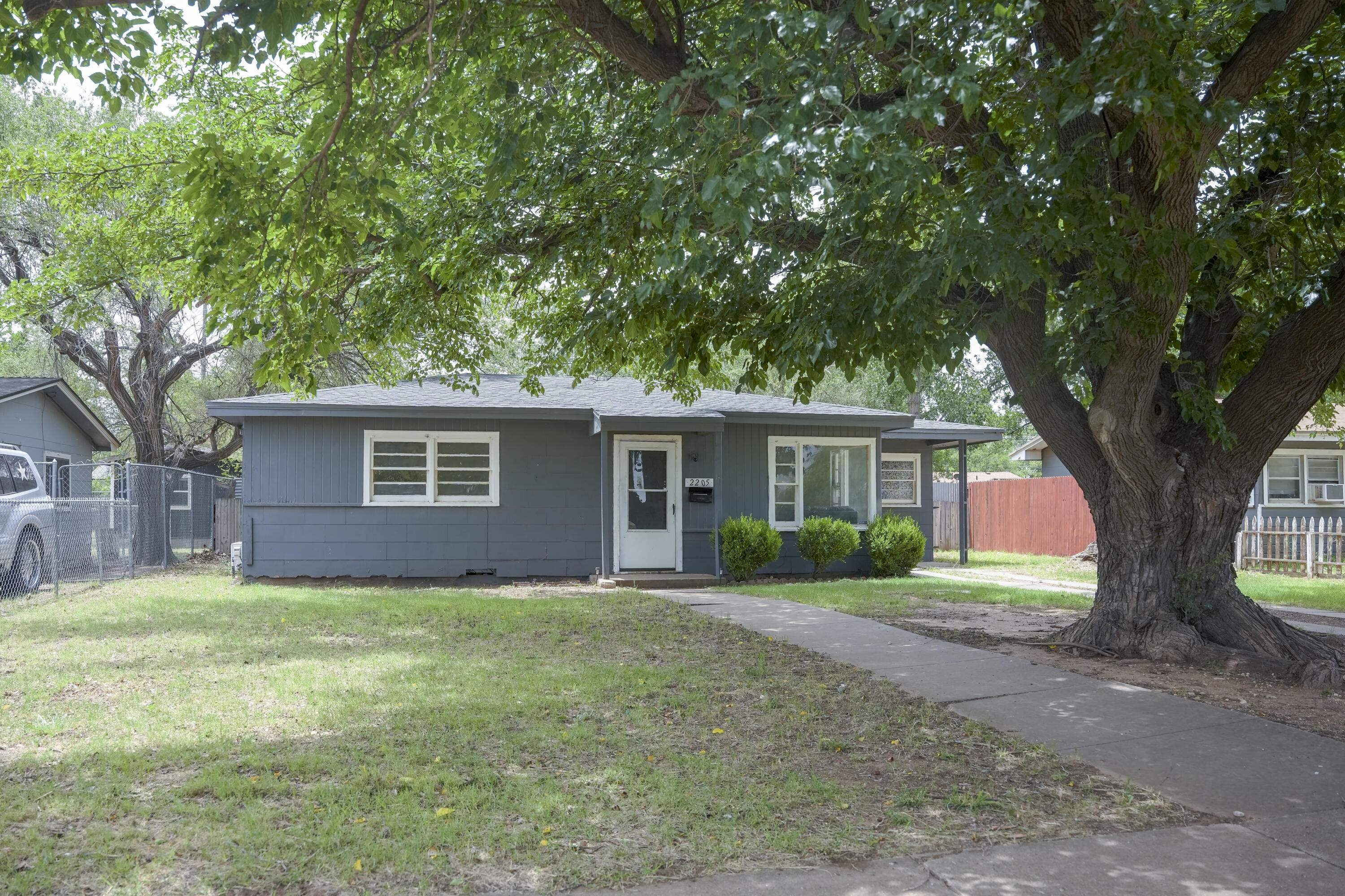 2205 46th Street Lubbock, TX 79412 - Photo 2 of 18 DSC08433-HDR