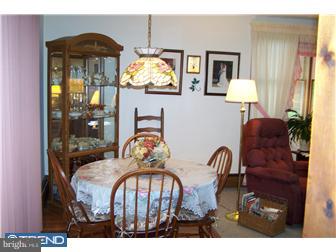 40 Tulip Tree Road Levittown, PA 19056 - Photo 4 of 12 Dining Room