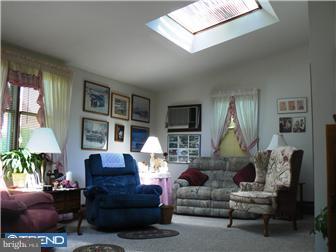 40 Tulip Tree Road Levittown, PA 19056 - Photo 7 of 12 Great Room