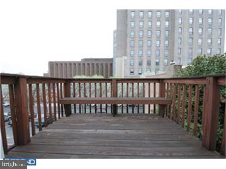 1830 Addison Street Philadelphia, PA 19146 - Photo 14 of 20 Deck