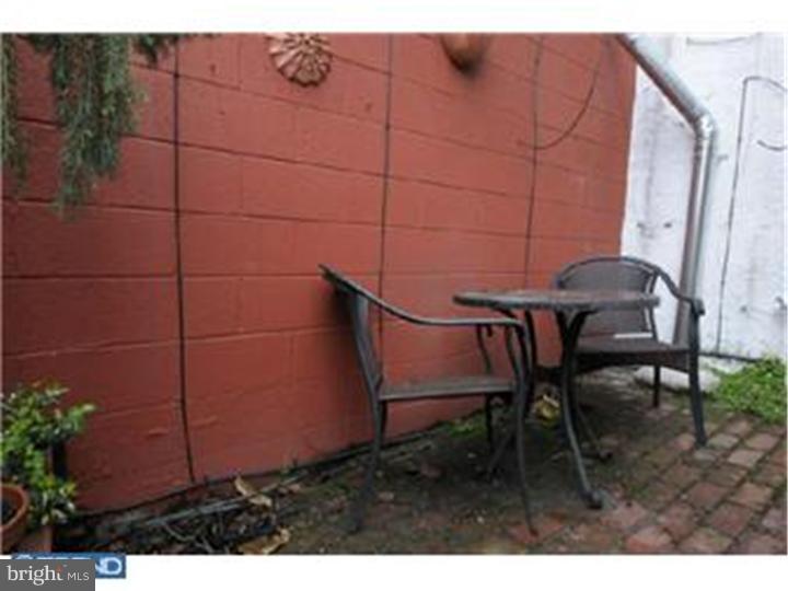 1830 Addison Street Philadelphia, PA 19146 - Photo 19 of 20 Patio