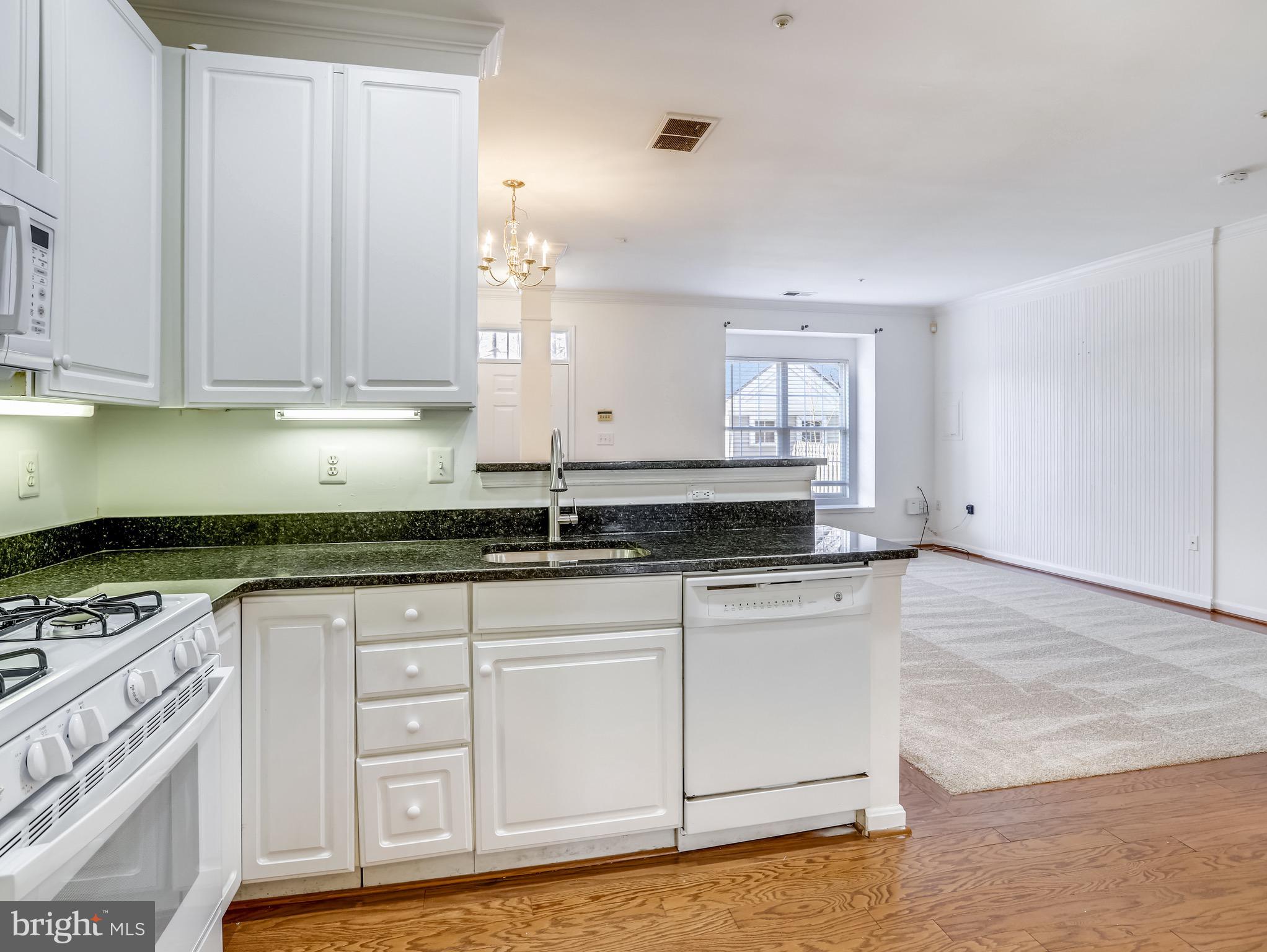 8739 Spring Brook Way Odenton, MD 21113 - Photo 3 of 53 Pristine kitchen w/new gas range and microwave