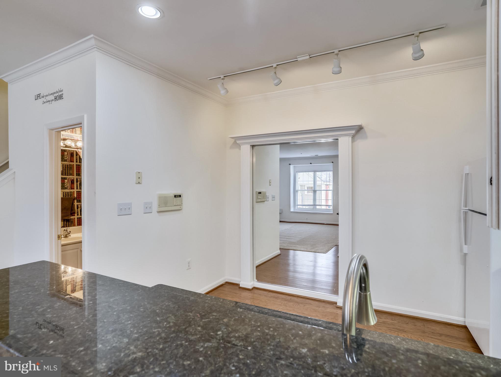 8739 Spring Brook Way Odenton, MD 21113 - Photo 8 of 53 Gallery Image 8