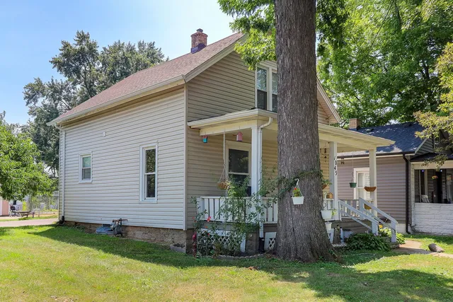 $219,000 | 1045 Grand Boulevard, Aurora, IL 60505