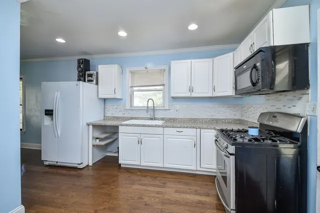 $219,000 | 1045 Grand Boulevard, Aurora, IL 60505