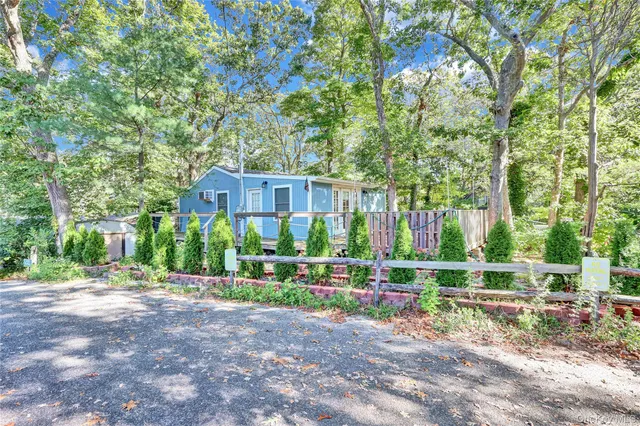 $159,990 | 28 Hillcrest Drive, Baiting Hollow, NY 11933