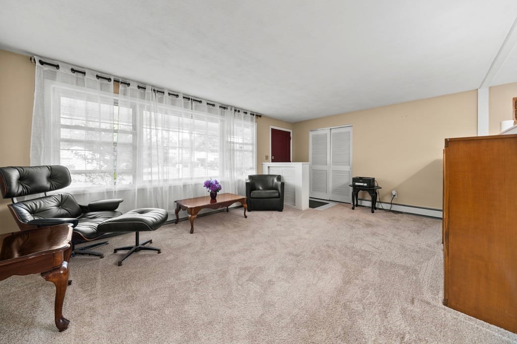 6 Antrim Road Peabody, MA 01960 - Photo 4 of 40