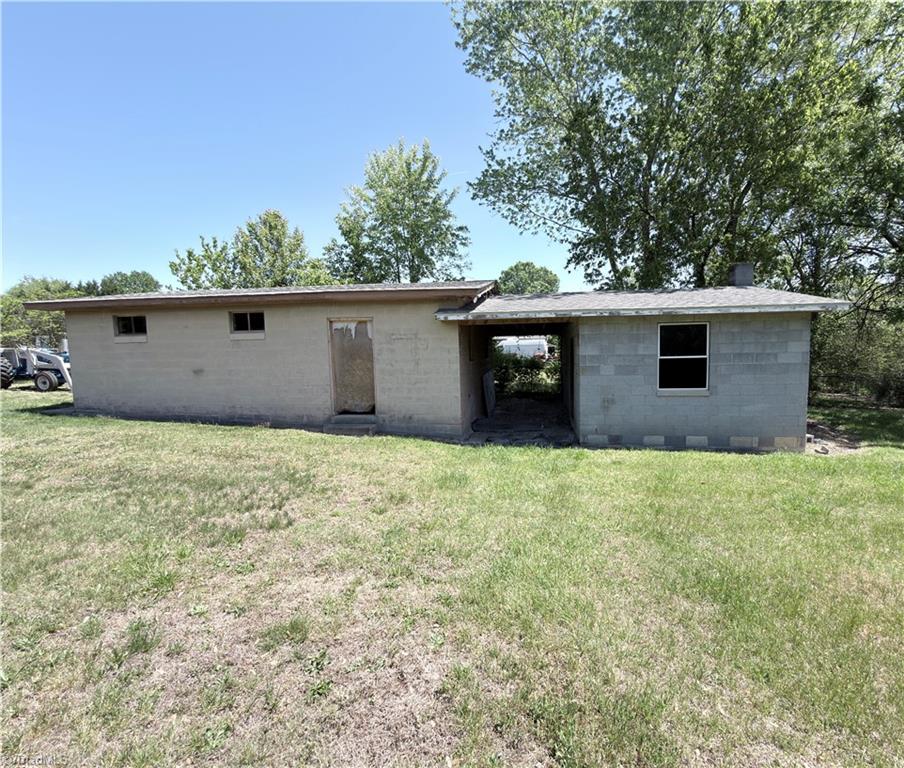 325 Bluemont Road Mount Airy, NC 27030 - Photo 33 of 34