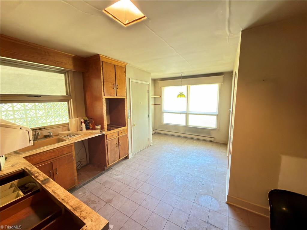 325 Bluemont Road Mount Airy, NC 27030 - Photo 9 of 34