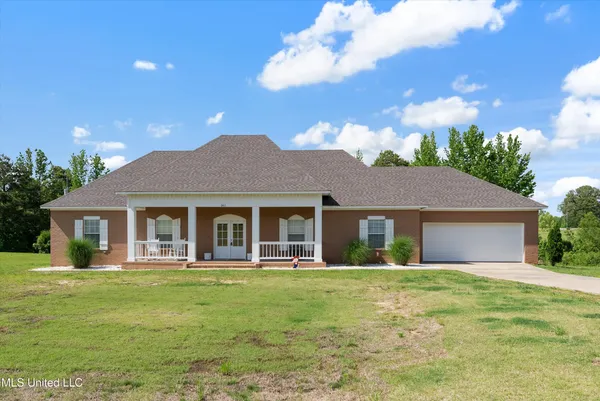 $349,900 | 361 Cherry Bark Lane, Courtland, MS 38620