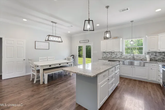 $349,900 | 361 Cherry Bark Lane, Courtland, MS 38620