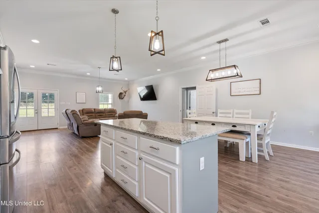 $349,900 | 361 Cherry Bark Lane, Courtland, MS 38620