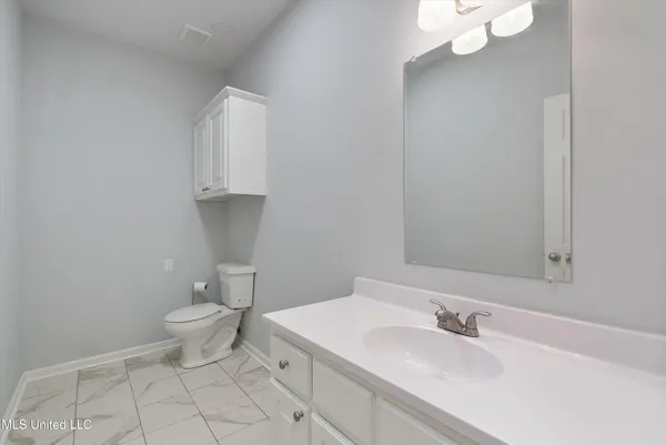 $349,900 | 361 Cherry Bark Lane, Courtland, MS 38620