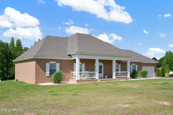 $349,900 | 361 Cherry Bark Lane, Courtland, MS 38620