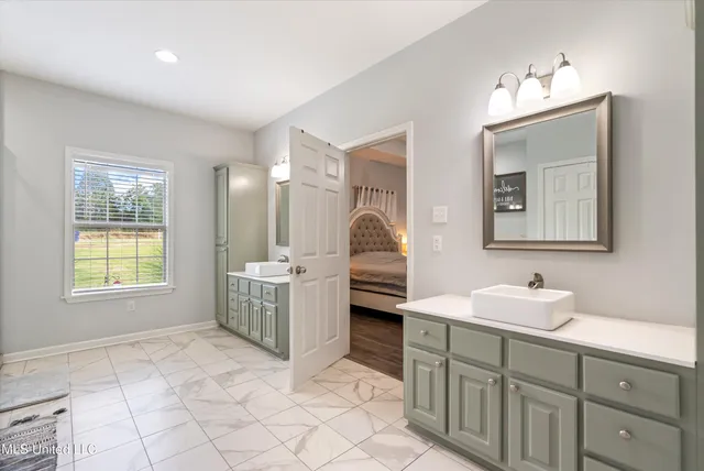 $349,900 | 361 Cherry Bark Lane, Courtland, MS 38620