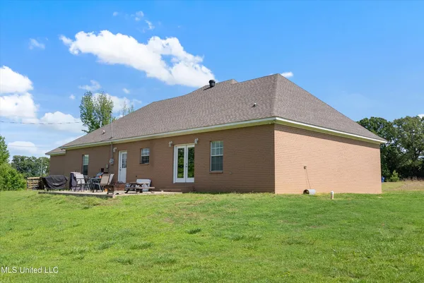 $349,900 | 361 Cherry Bark Lane, Courtland, MS 38620