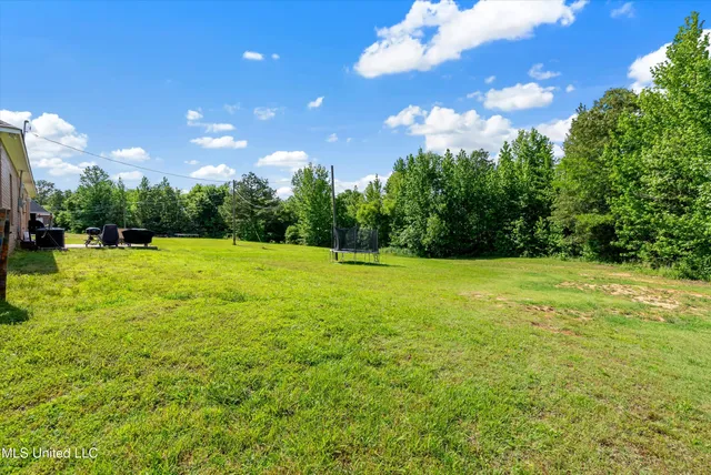 $349,900 | 361 Cherry Bark Lane, Courtland, MS 38620