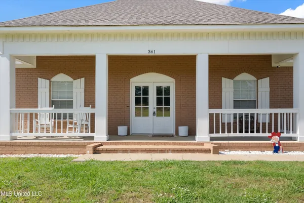$349,900 | 361 Cherry Bark Lane, Courtland, MS 38620