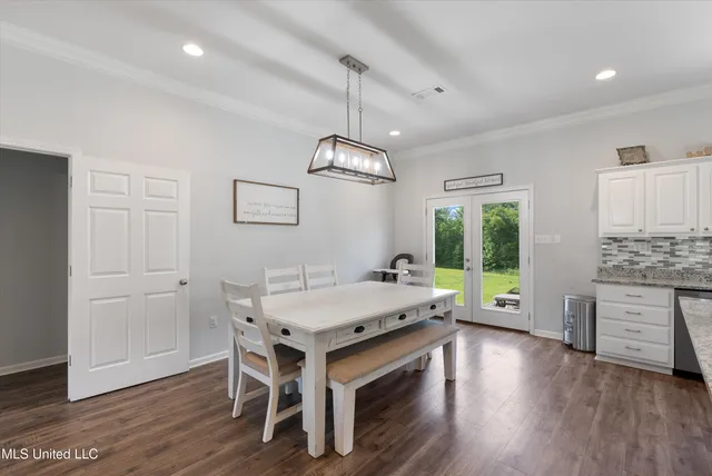 $349,900 | 361 Cherry Bark Lane, Courtland, MS 38620