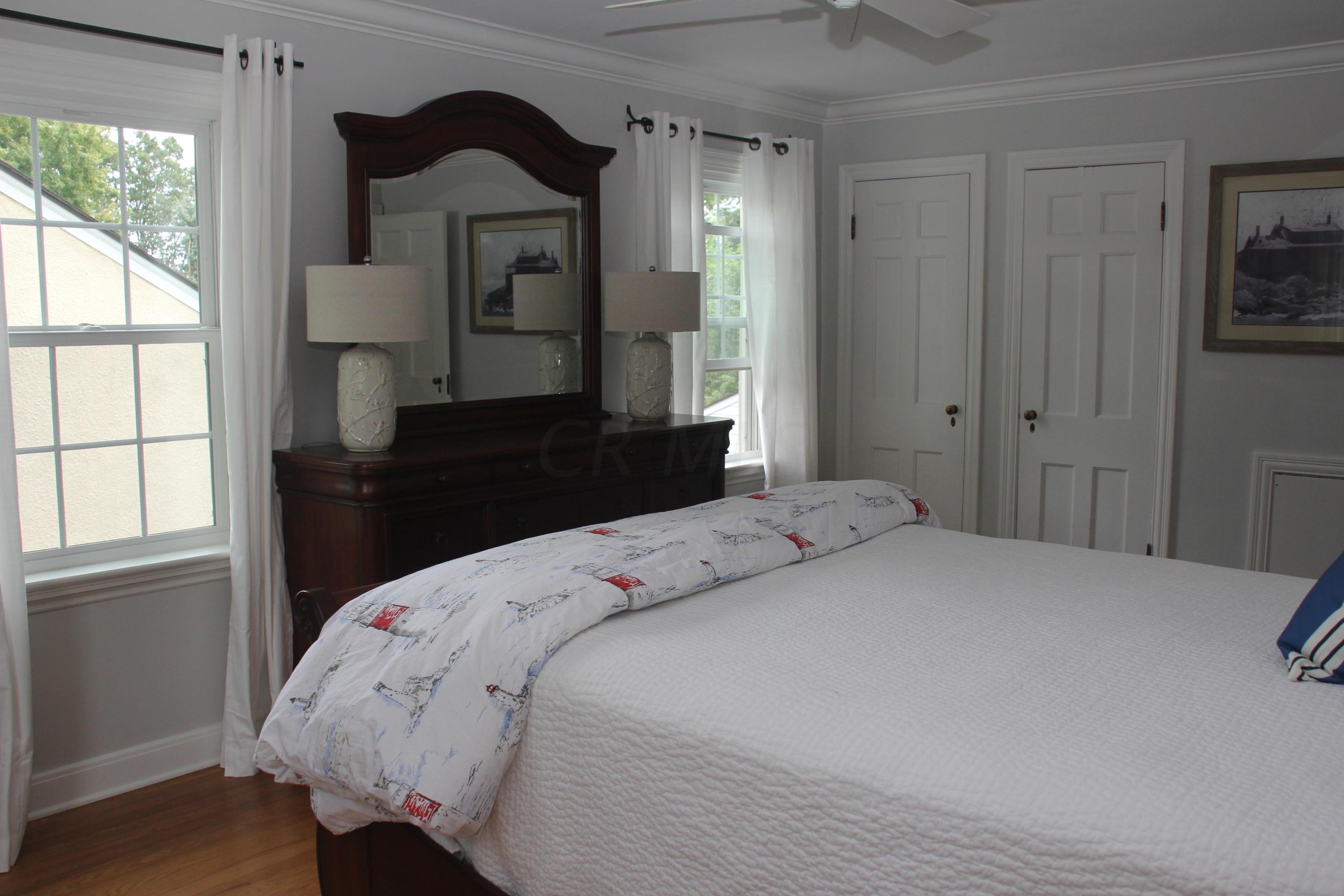 1511 Berkshire Road Columbus, OH 43221 - Photo 13 of 30
