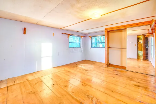 a view of empty room