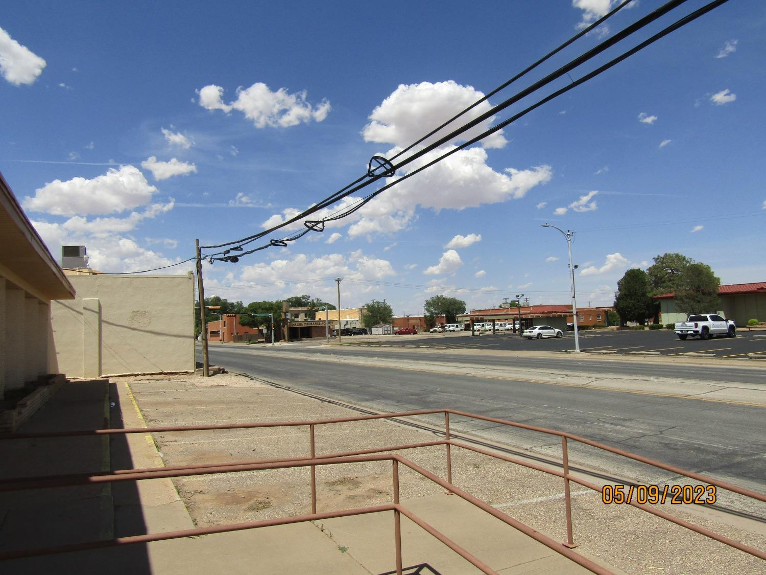808 Ave H Levelland, TX 79336 - Photo 12 of 13 a view of a tennis court