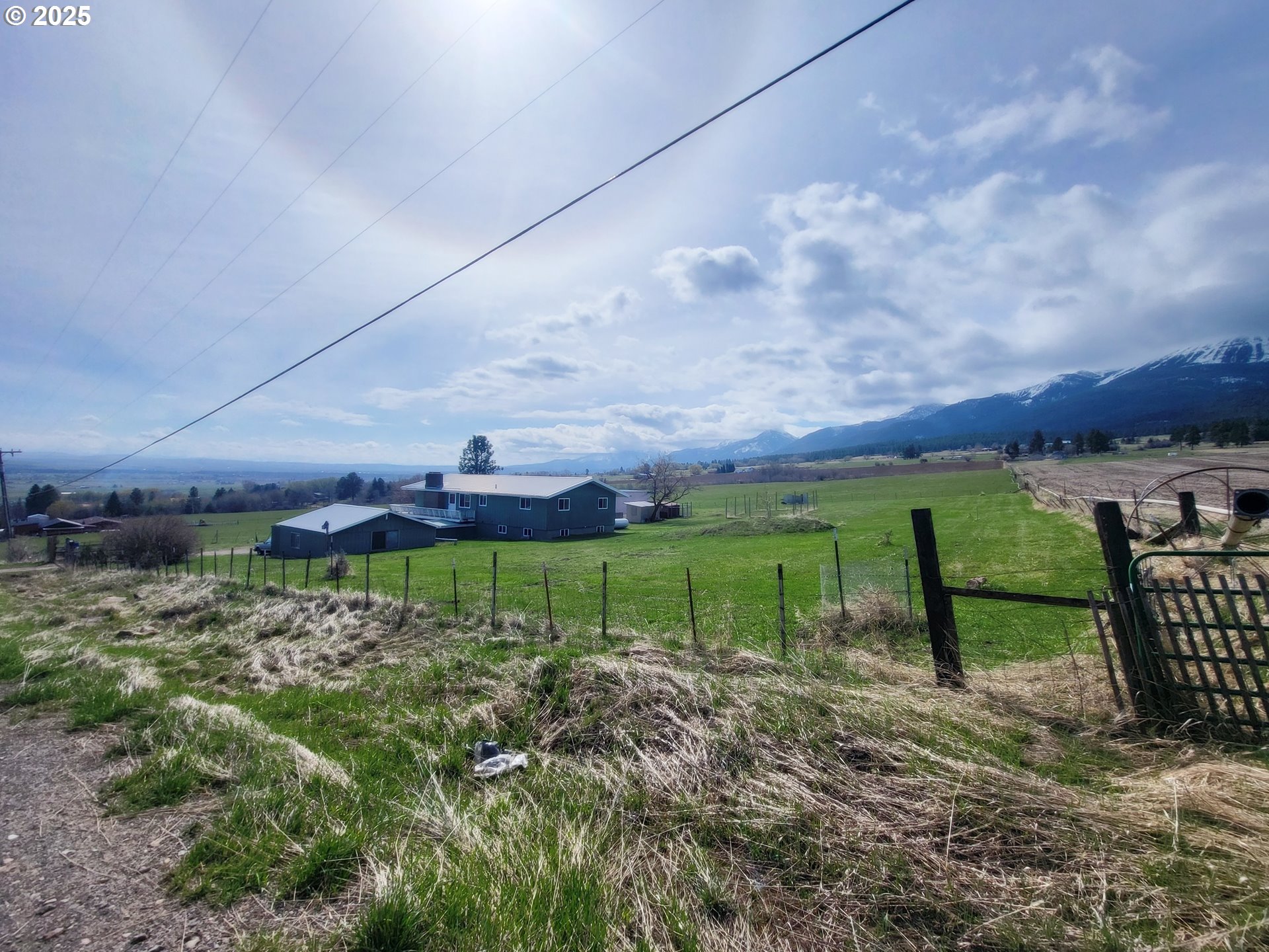 81202 Reavis Lane Enterprise, OR 97828 - Photo 3 of 44 a view of a field with sitting area