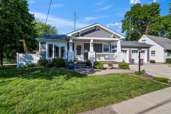 $150,000 | 451 South Spruce Street, Nokomis, IL 62075