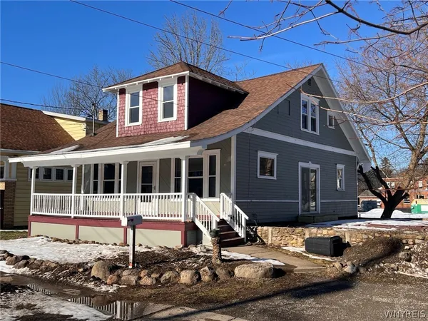 $199,900 | 8 Rix Place, Hanover, NY 14136