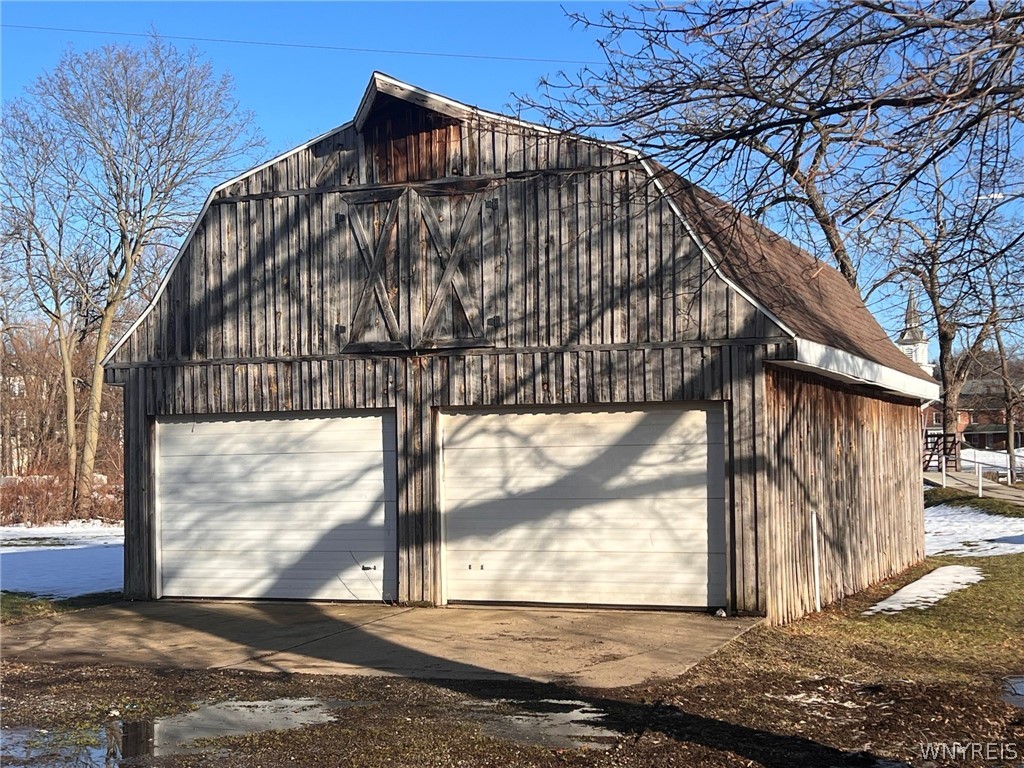 8 Rix Place Hanover, NY 14136 - Photo 4 of 13