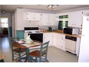 22 Nutter Street Rochester, NH 03867 - Photo 2 of 4