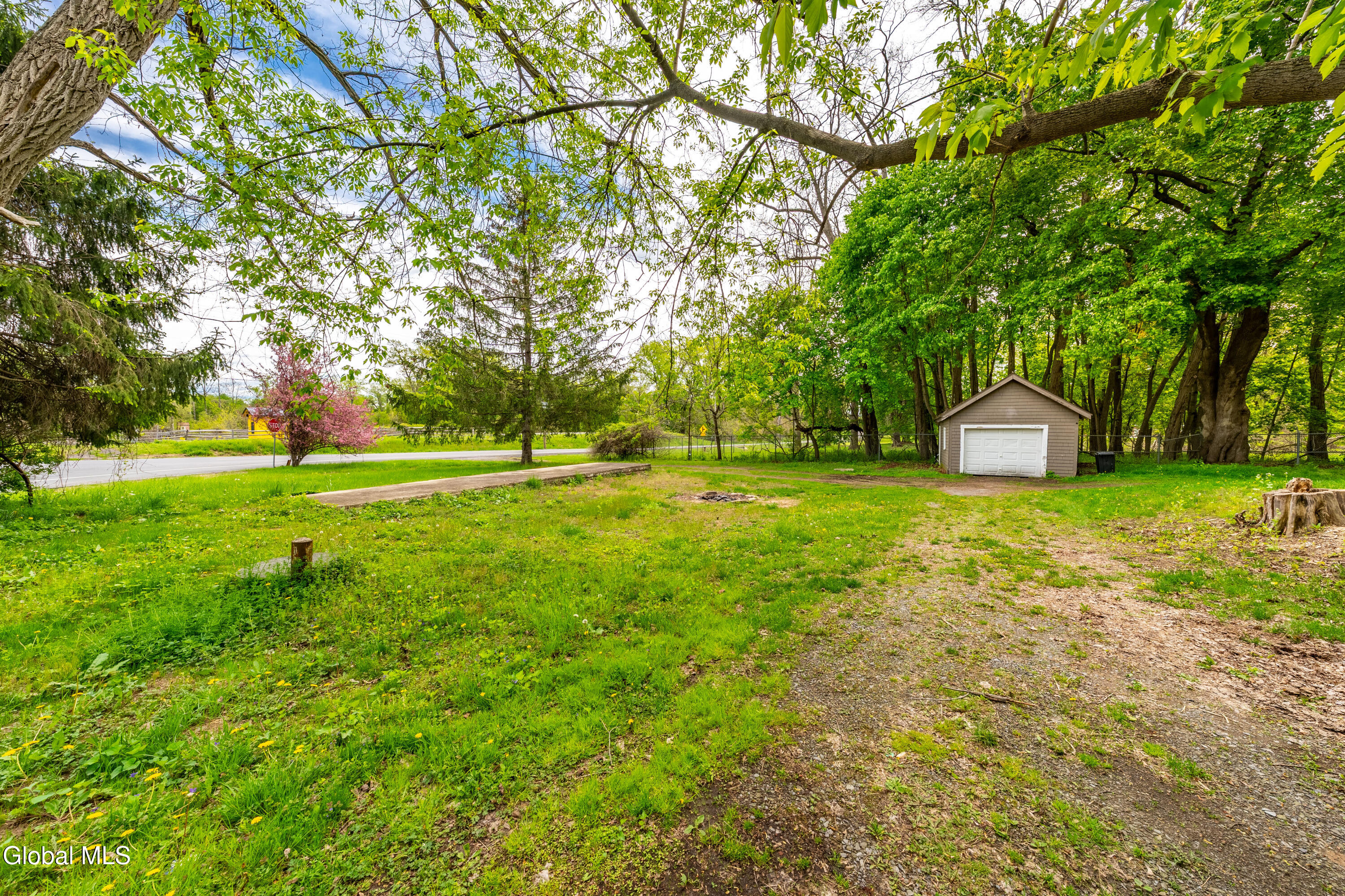 9 Schermerhorn Road Rotterdam, NY 12306 - Photo 5 of 25 DSC05234-HDR