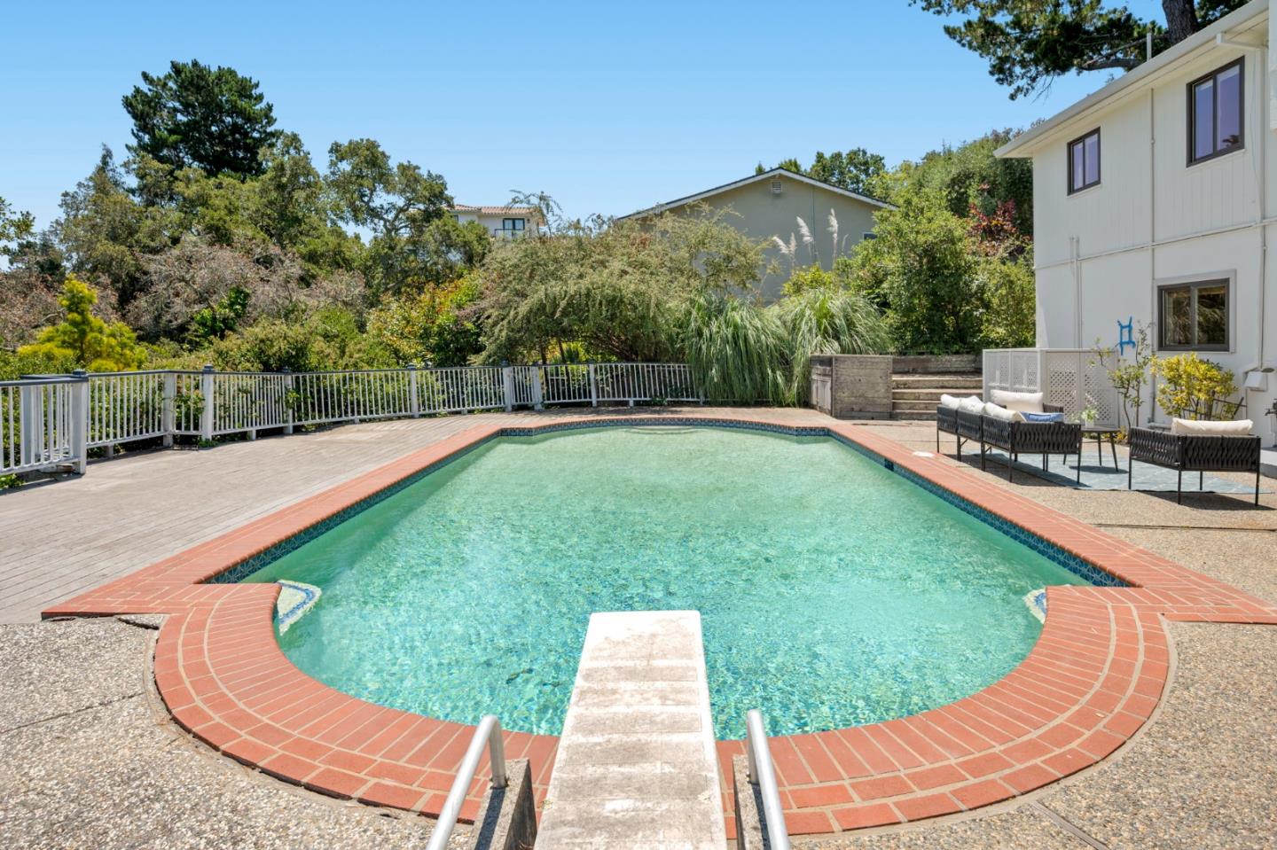 1407 Carlton Road Hillsborough, CA 94010 - Photo 24 of 113
