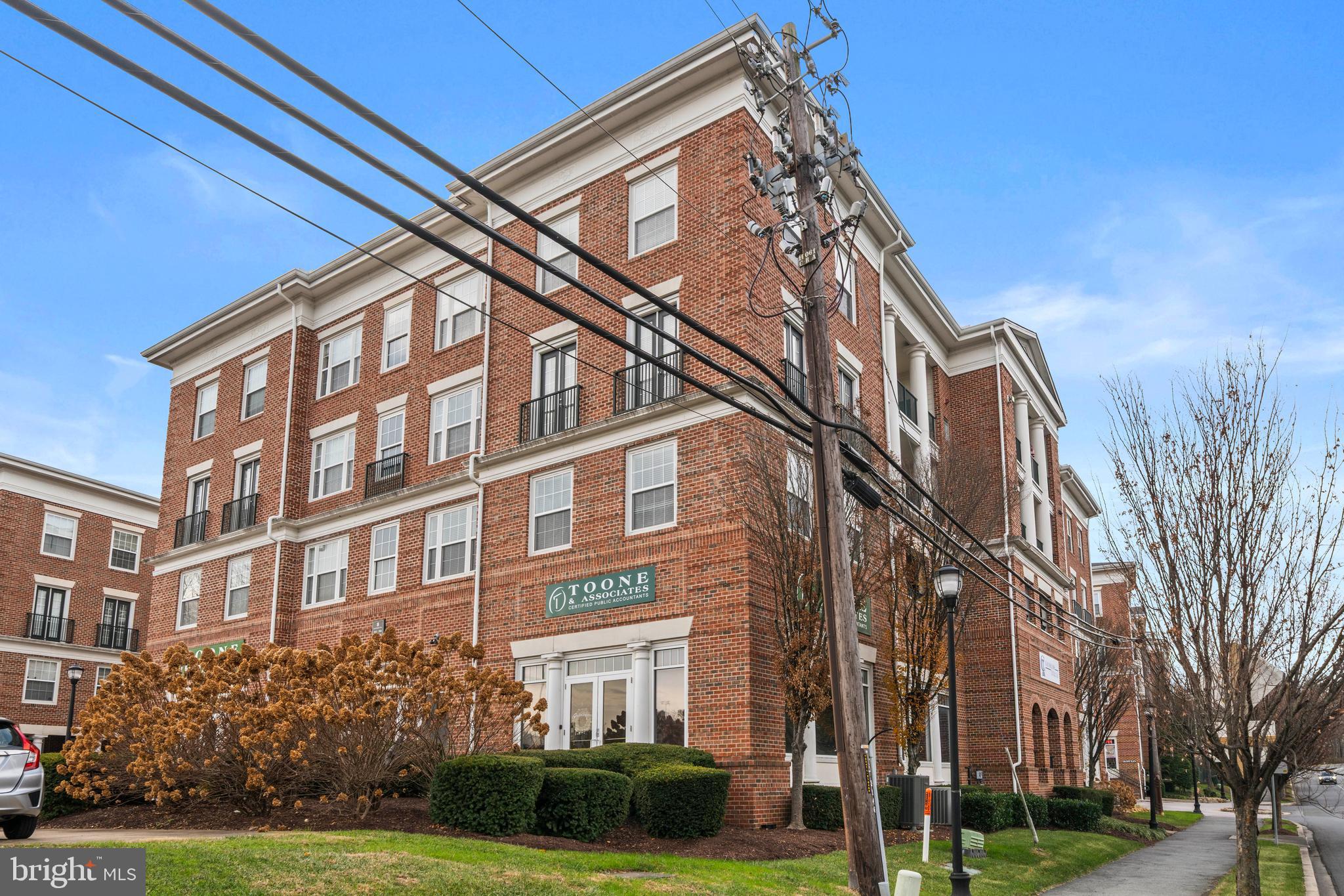 8 Granite Place, Unit 266 Gaithersburg, MD 20878 - Photo 30 of 36 a view of a building