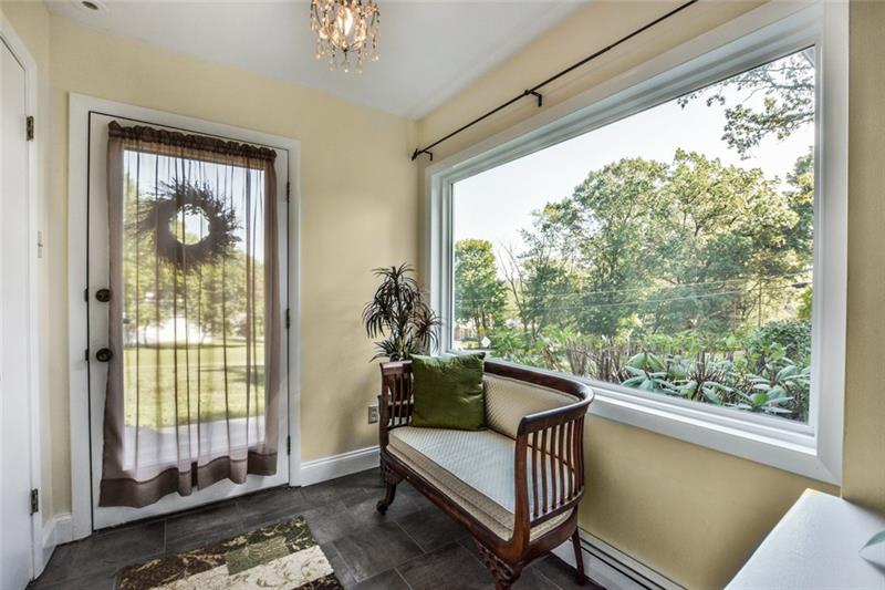 5449 Hardt Road Gibsonia, PA 15044 - Photo 4 of 24 Gallery Image 4