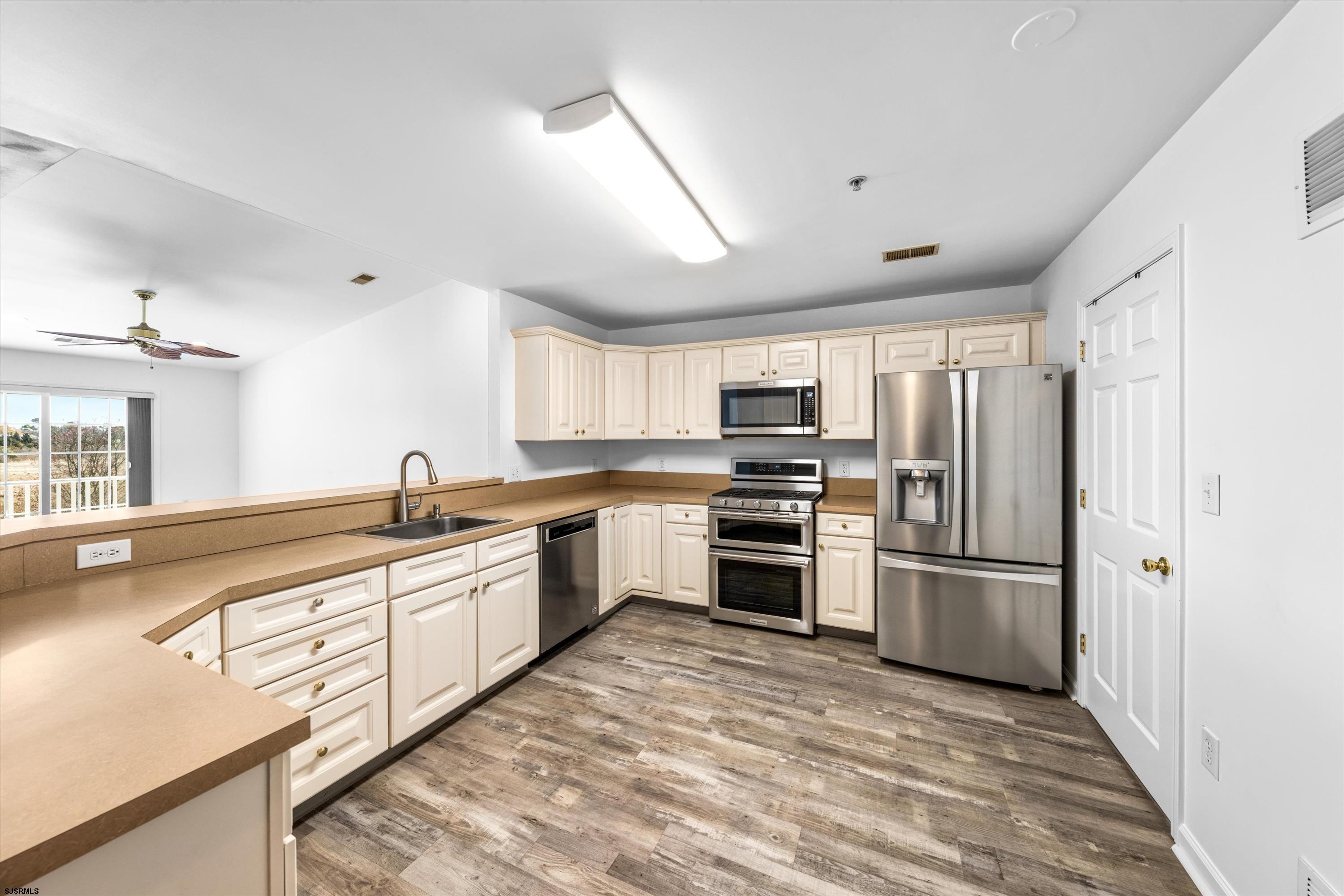 86 Windjammer Drive, Unit 86 Somers Point, NJ 08244 - Photo 16 of 85