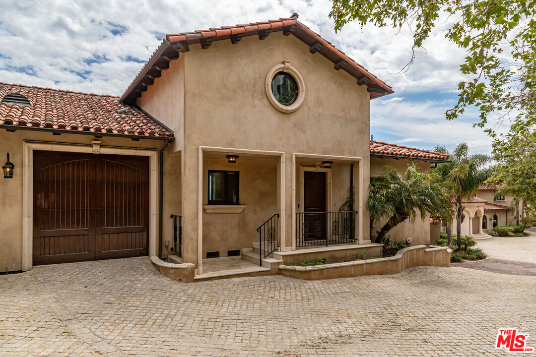 3775 Puerco Canyon Road Malibu, CA 90265 - Photo 7 of 24